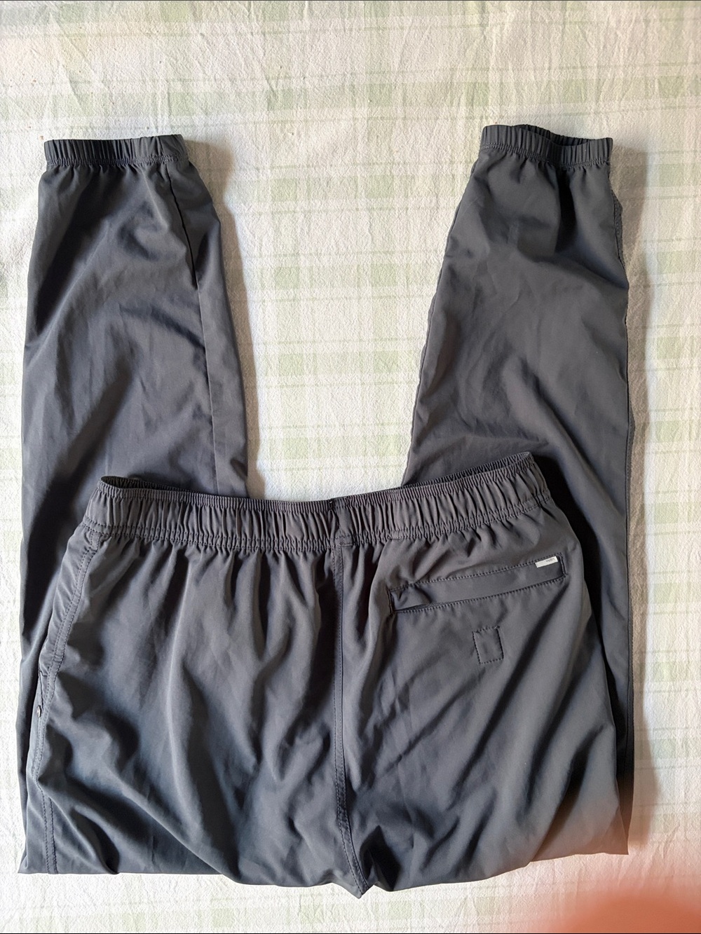 Vuori Charcoal Gray Jogger with Cream Drawcord - Picture 7 of 10